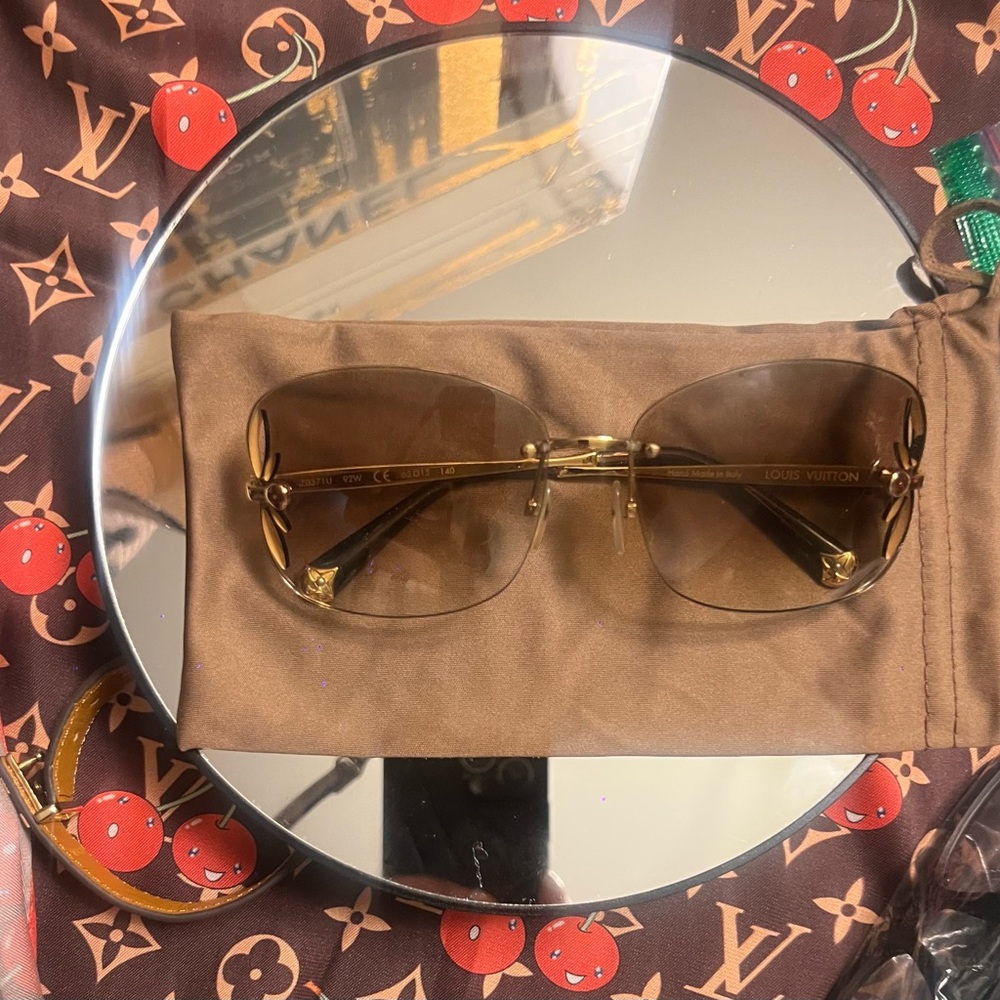 Louis Vuitton Brown Gradient Rimless Sunglasses with Gold Accents